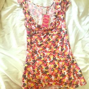 Candies floral top- never worn